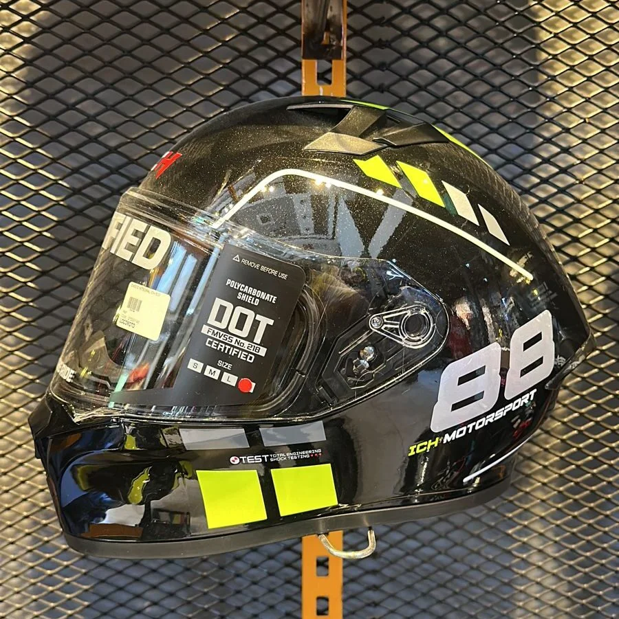 Casco integral ICH 503