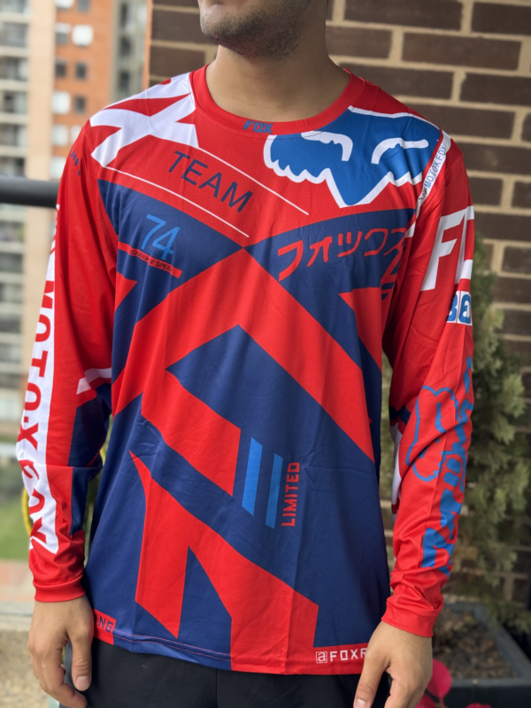 Jersey buzo fox AAA hombre modelo - Image 3