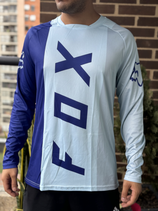 Jersey buzo fox AAA hombre modelo