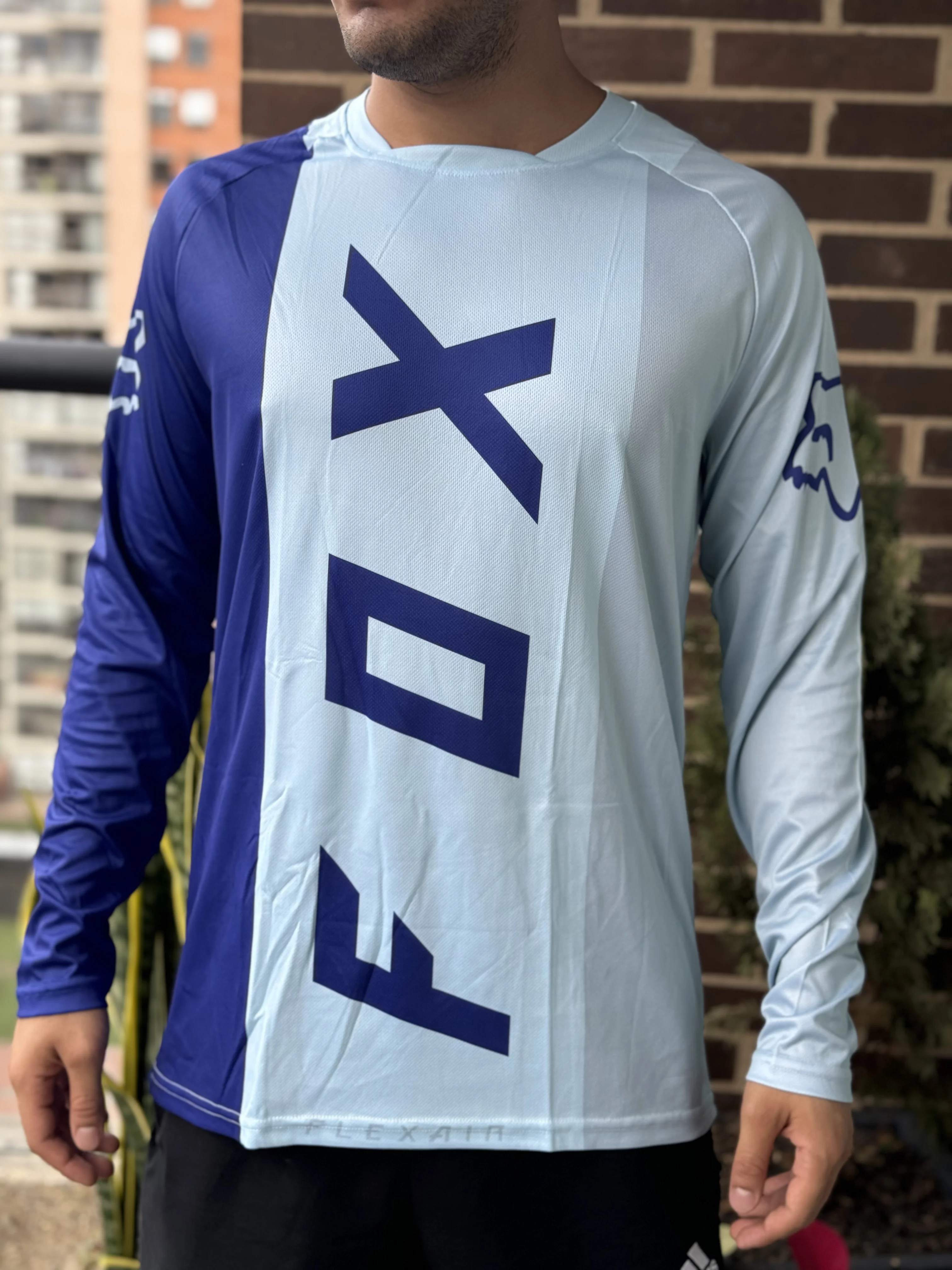 Jersey buzo fox AAA hombre modelo