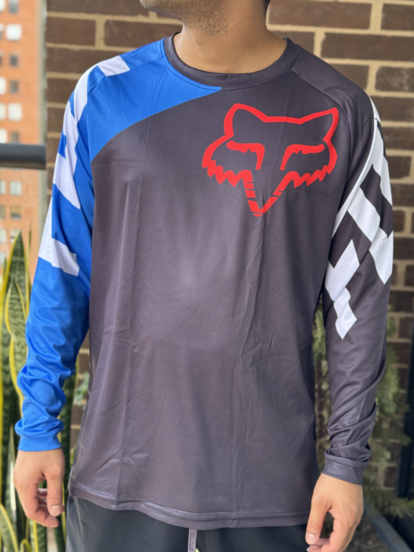 Jersey buzo fox AAA hombre modelo - Image 14