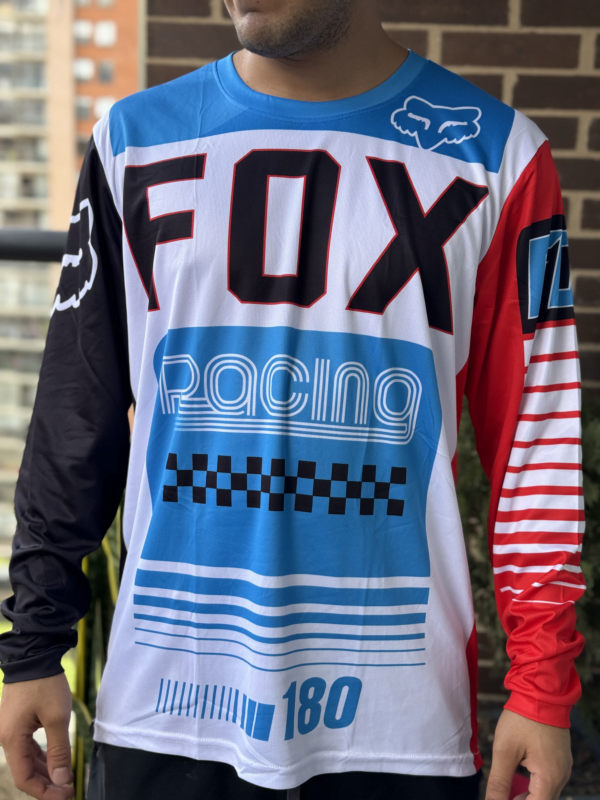 Jersey buzo fox AAA hombre modelo - Image 12